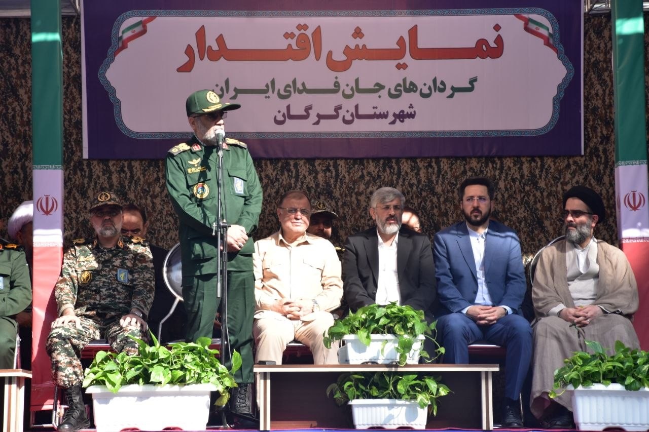 جانفدایان ایران دشمنان را سردرگم کردند